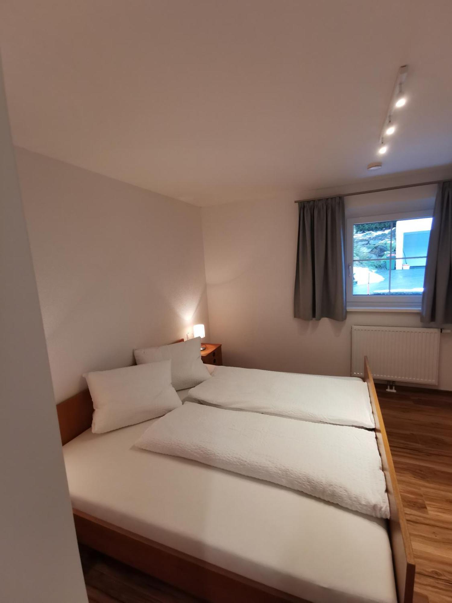 Apartments Haus Schoen - Preise Inclusive Pitztal Sommer Card Jerzens Habitación foto